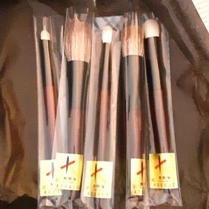 NIB SONIA G KAYAKI BRUSH SET